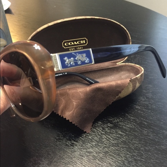 Coach Sunglasses - Picture 3 of 6